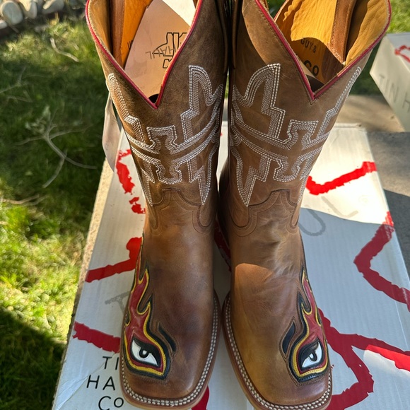 Men’s tin haul boots